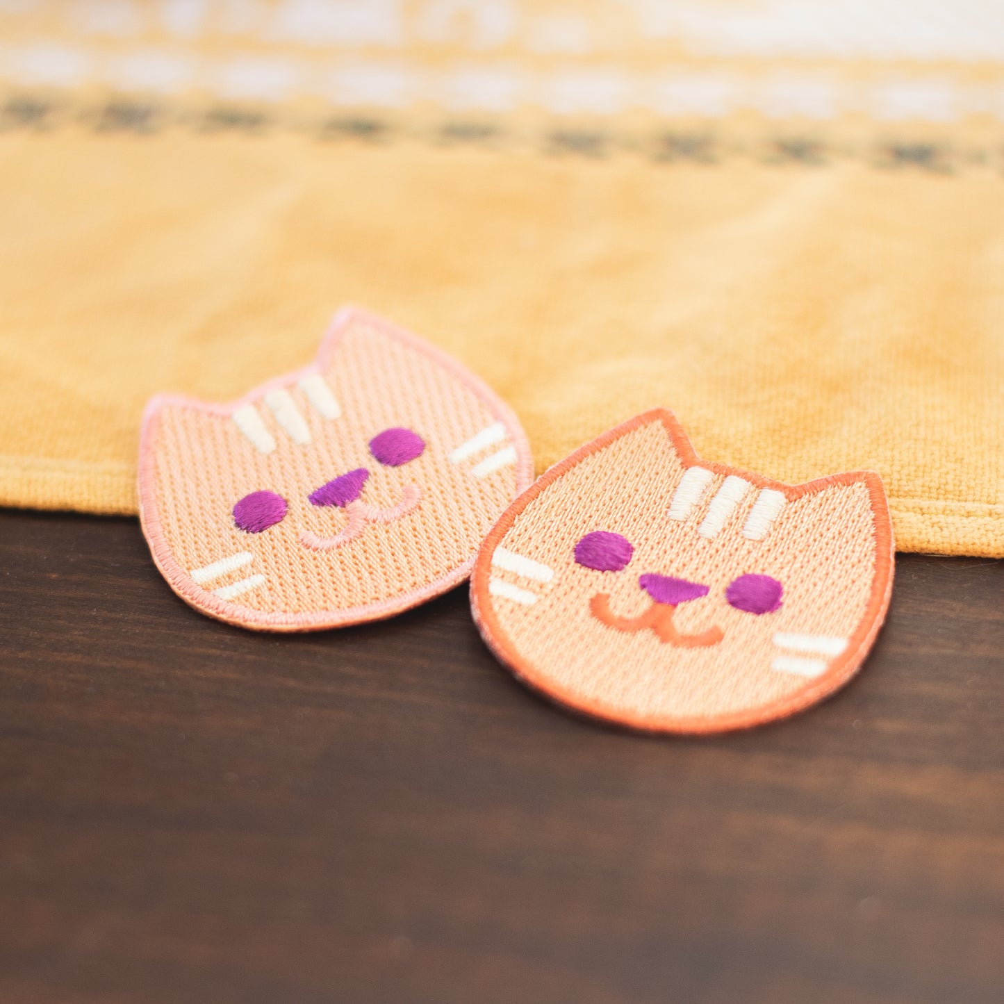 happy cat • patch (2 colors)
